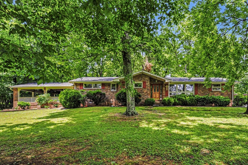 695 Overlook Dr, Mount Juliet, TN 37122