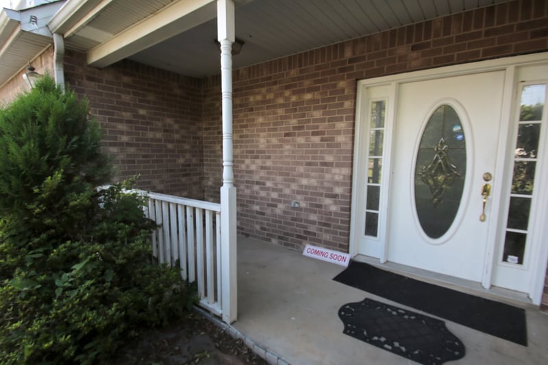 1828 Rory Cv, La Vergne, TN 37086