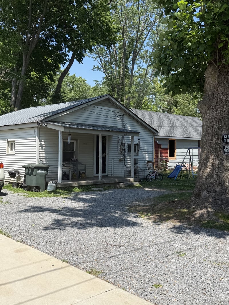 721 17th Ave, Springfield, TN 37172
