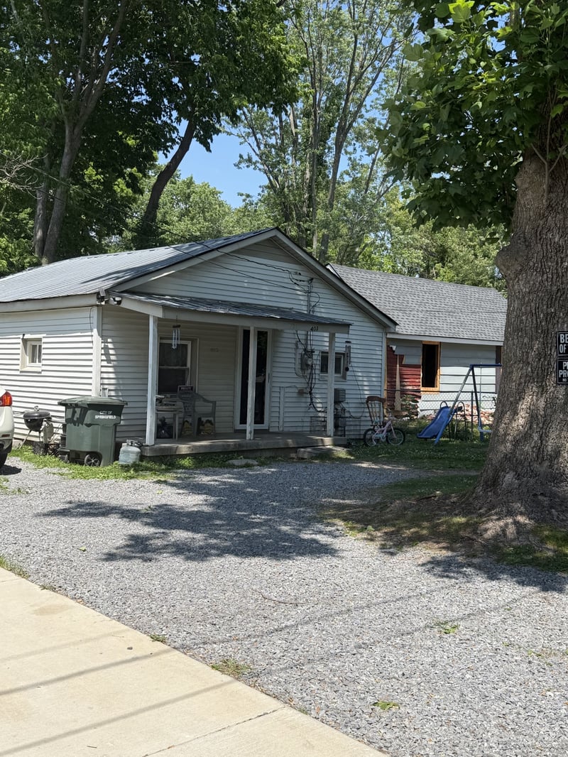 721 17th Ave, Springfield, TN 37172