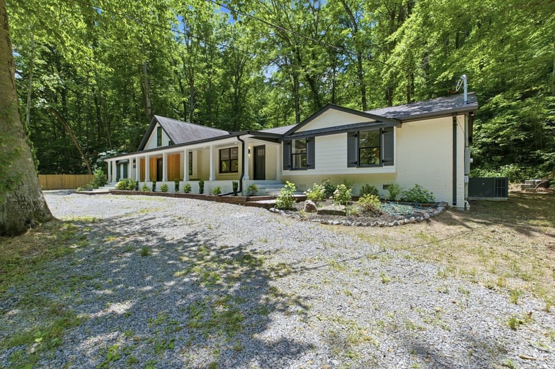 1032 Paint Pony Trl, Pegram, TN 37143