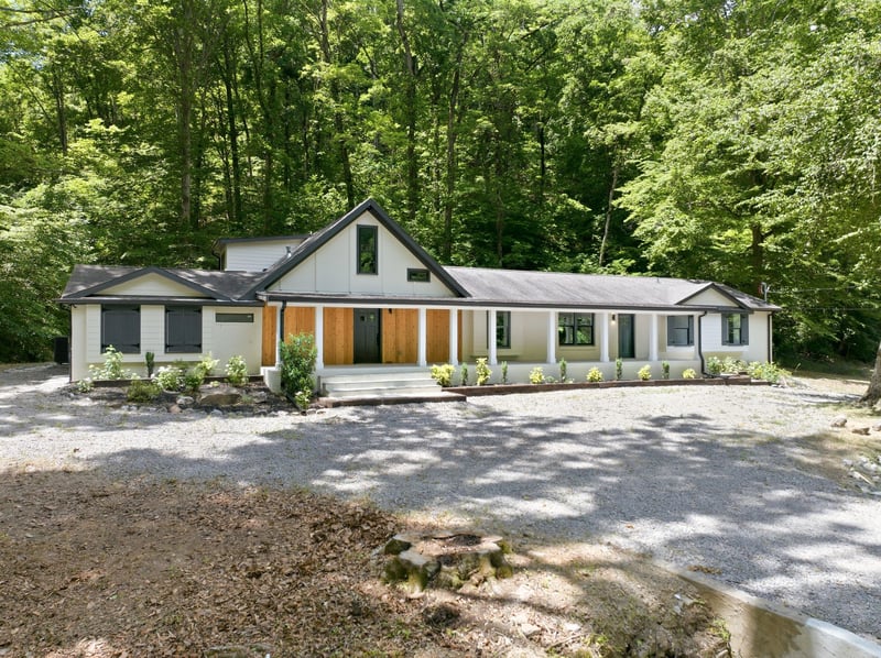 1032 Paint Pony Trl, Pegram, TN 37143