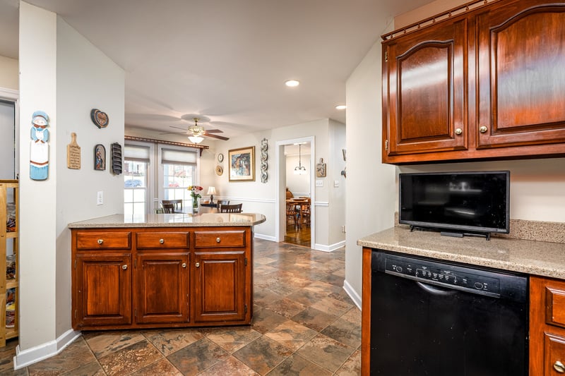 6521 Breckenridge Cv, Columbia, TN 38401