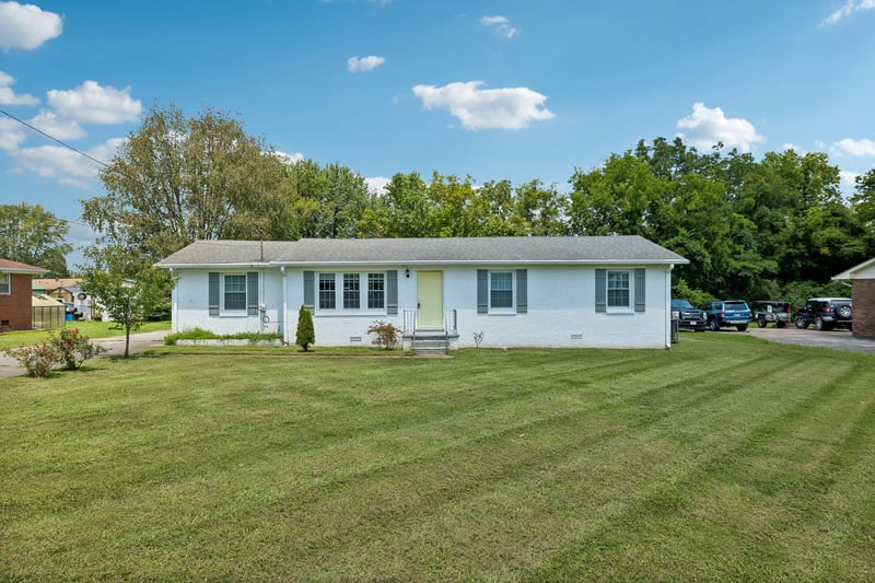407 Sam Houston Dr, Lebanon, TN 37087