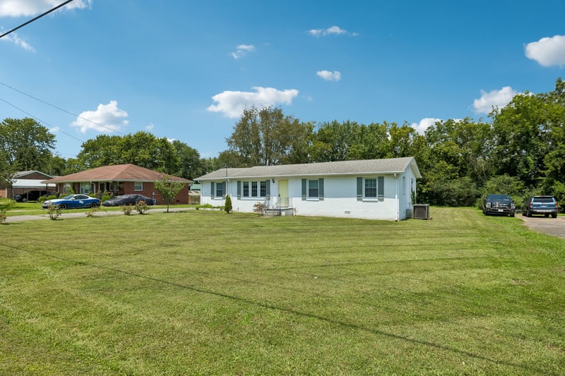 407 Sam Houston Dr, Lebanon, TN 37087