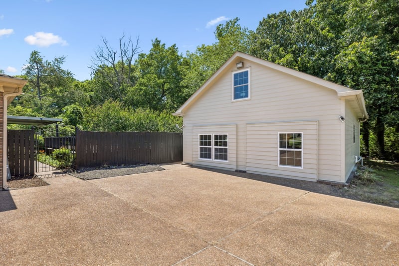 216 Bartonwood Dr, Lebanon, TN 37087
