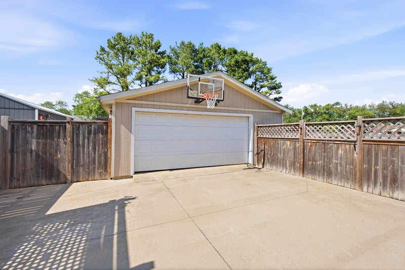 2302 Paddock Dr, Murfreesboro, TN 37128
