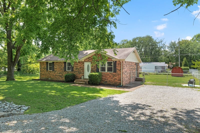 1223 Main St, Pleasant View, TN 37146