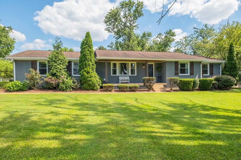 112 Crosby Dr, Hendersonville, TN 37075