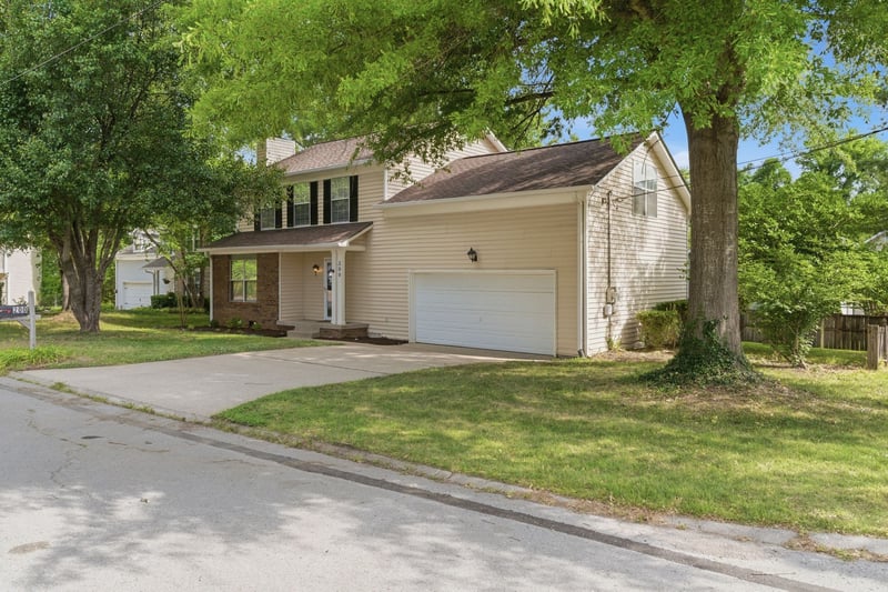 200 Barrington Ct, Old Hickory, TN 37138