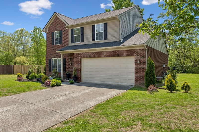3010 Gale Ct, Spring Hill, TN 37174