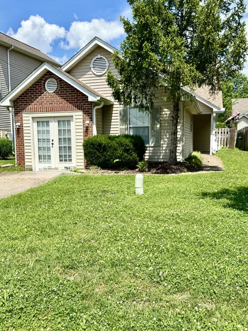 1006 Valley Dr, Goodlettsville, TN 37072