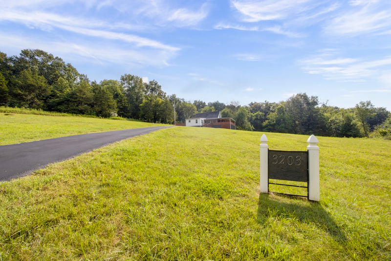 3203 Statesville Rd, Watertown, TN 37184