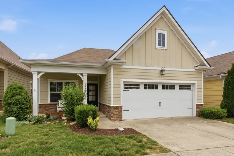 2532 Hanover Dr, Columbia, TN 38401