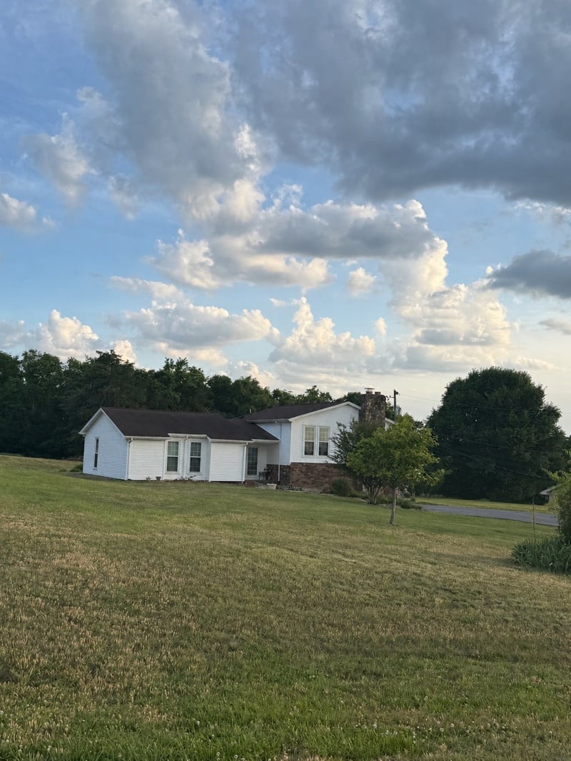 710 Shute Ln, Hendersonville, TN 37075