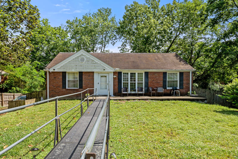 2402 Pafford Dr, Nashville, TN 37206