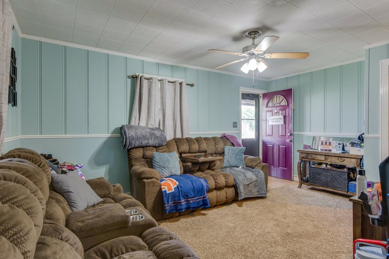 2006 Thomas Ave, Columbia, TN 38401