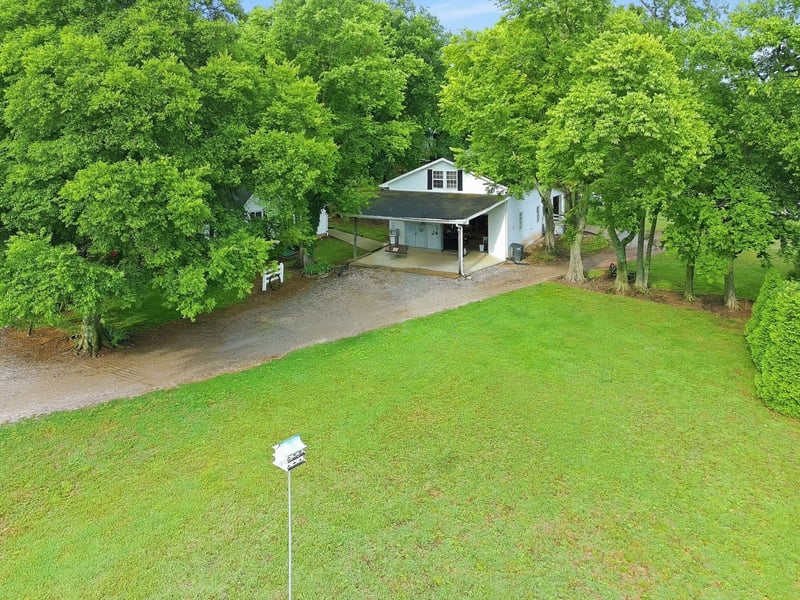 6222 Cayce Ln, Columbia, TN 38401