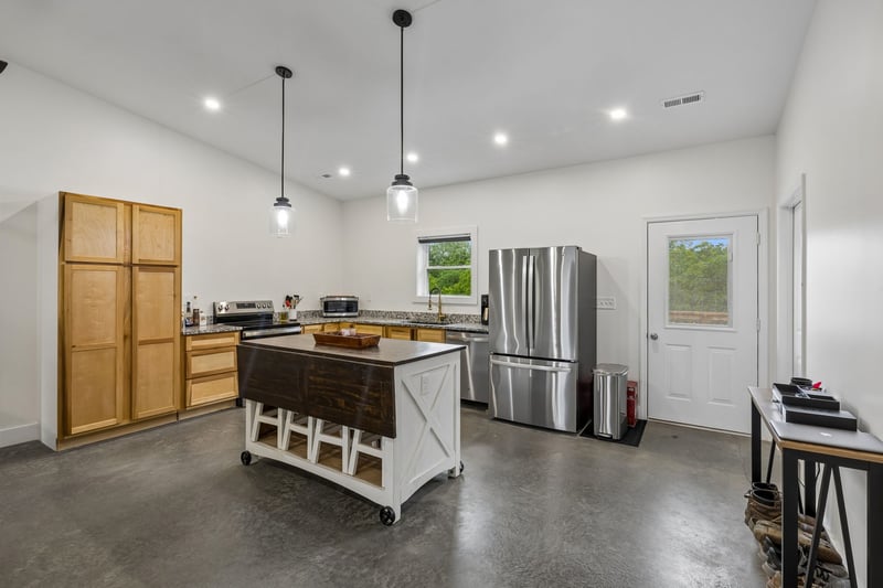 1183 Saddle Tree Rd, Ashland City, TN 37015