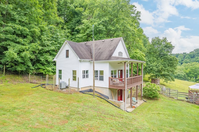 2650 Haywood Hollow Rd, Columbia, TN 38401