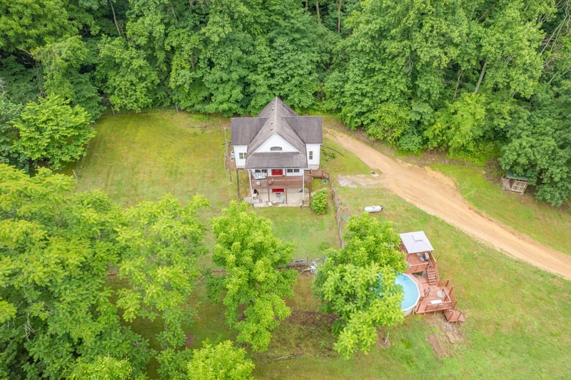 2650 Haywood Hollow Rd, Columbia, TN 38401