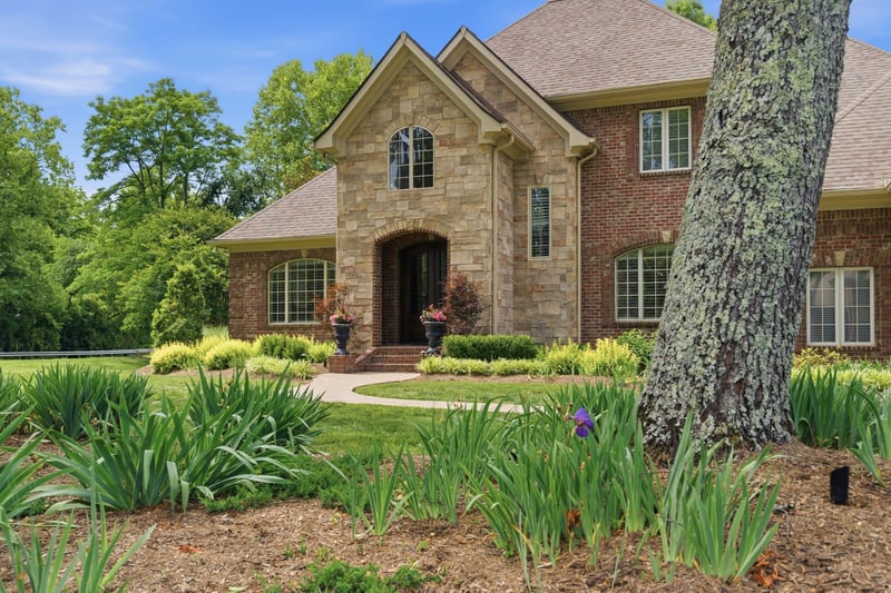 9421 Whittingham Dr, Brentwood, TN 37027