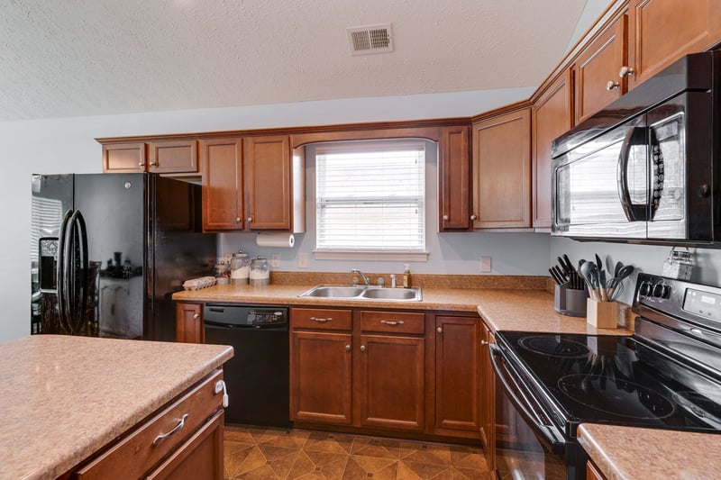 208 Remington Ave, Gallatin, TN 37066