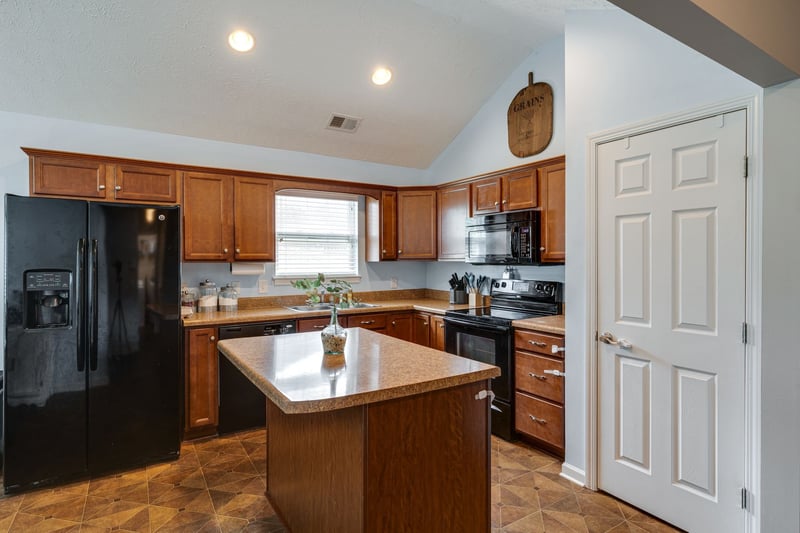 208 Remington Ave, Gallatin, TN 37066