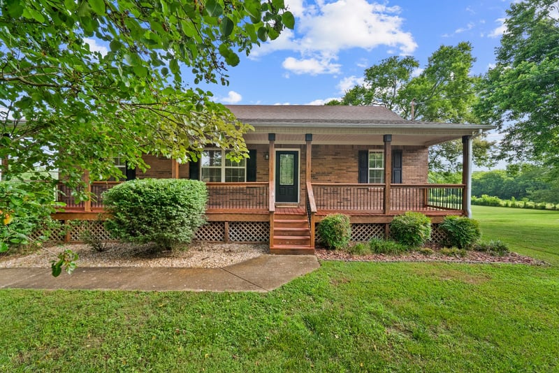 2755 Greens Mill Rd, Columbia, TN 38401