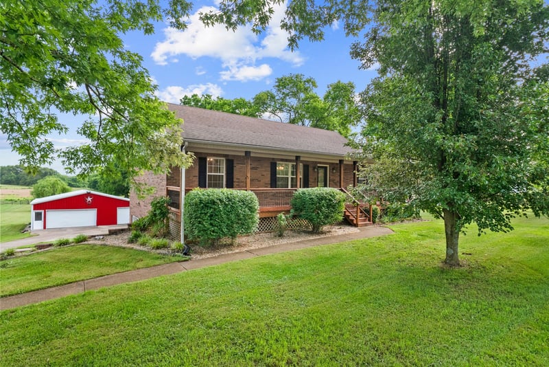 2755 Greens Mill Rd, Columbia, TN 38401