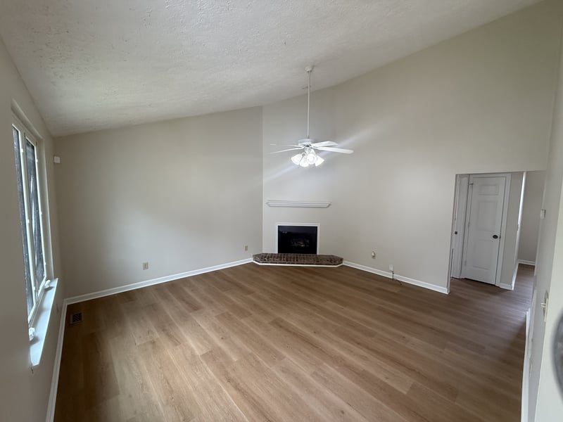 104 Edgehill Ln, Hendersonville, TN 37075