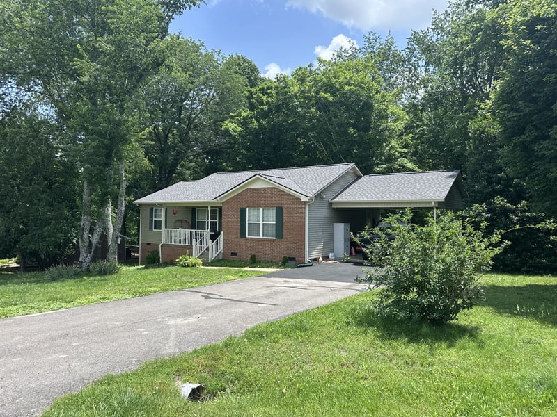 500 Spring Valley Dr, Columbia, TN 38401