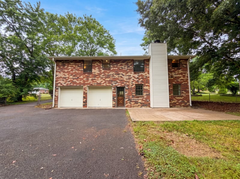 232 Lookout Dr, Old Hickory, TN 37138