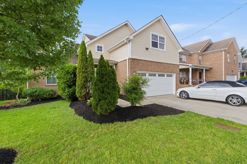 4925 Secretariat Dr, Antioch, TN 37013