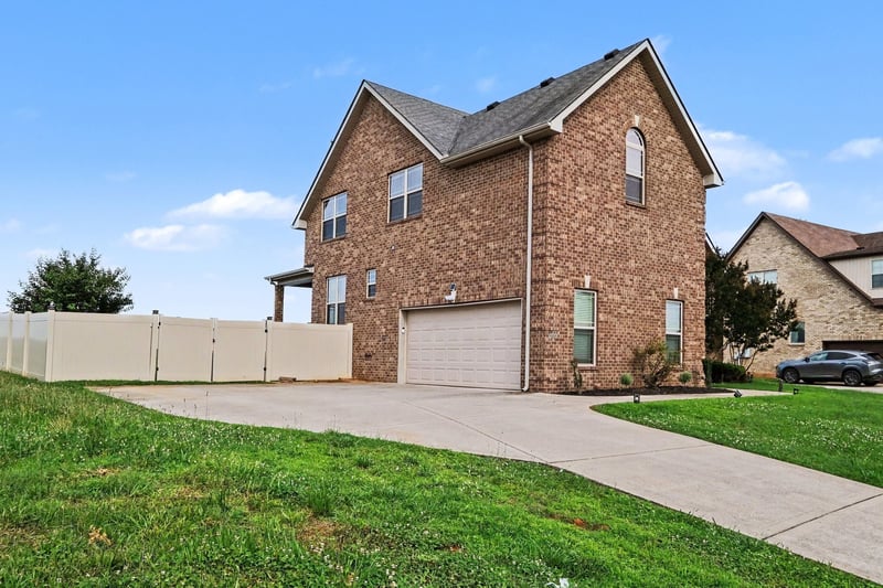 2509 Sewanee Pl, Murfreesboro, TN 37128