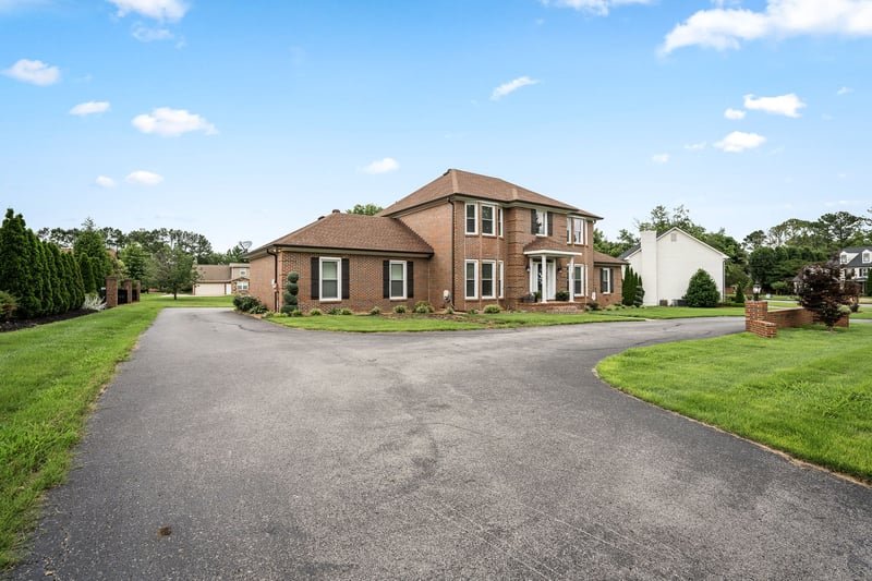 2104 Shannon Dr, Murfreesboro, TN 37129