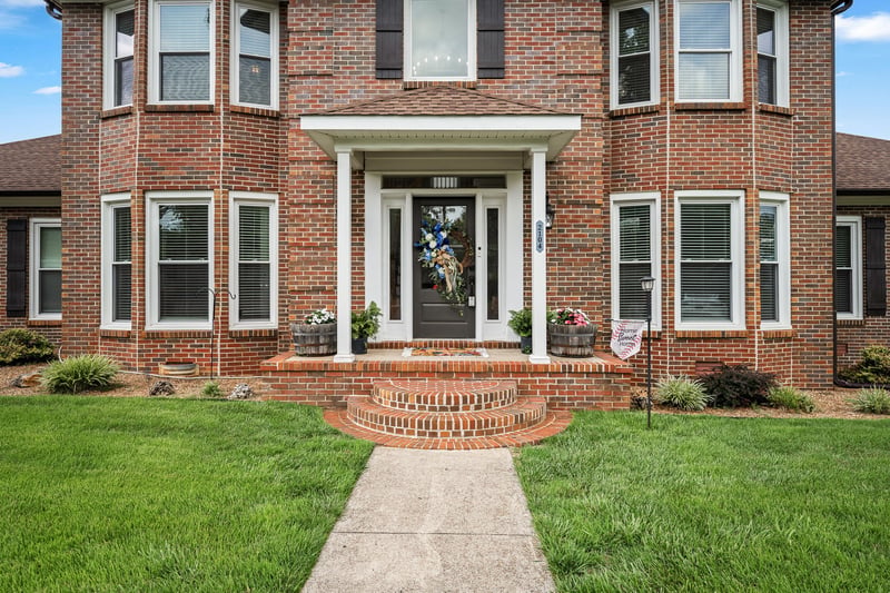 2104 Shannon Dr, Murfreesboro, TN 37129