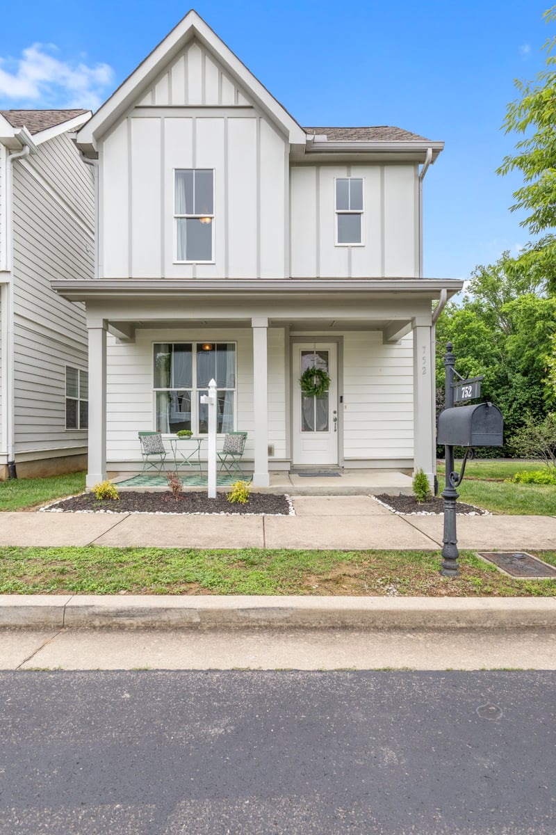 752 Cottage Park Dr, Nashville, TN 37207