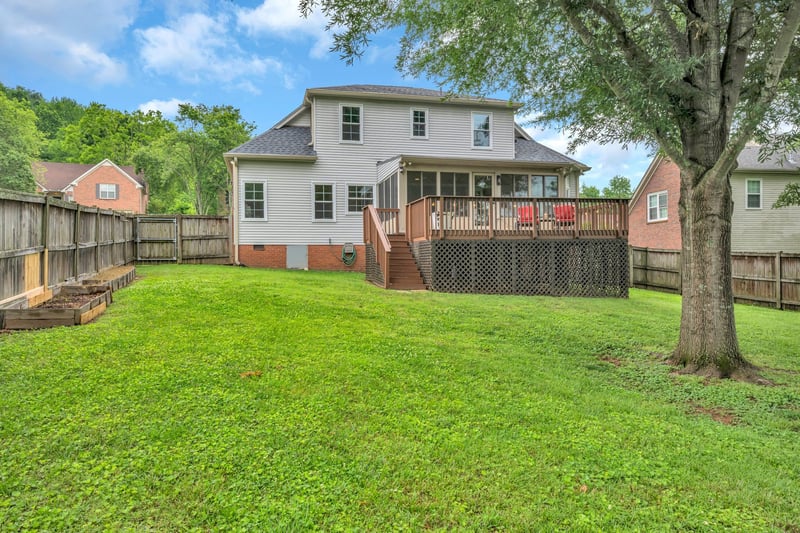 7824 Farmington Pl, Nashville, TN 37221