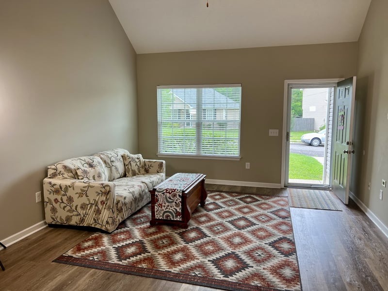 616 Niagra Ln, Murfreesboro, TN 37129
