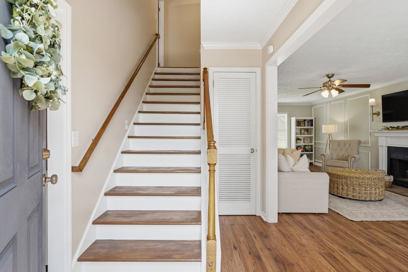 1716 Champions Dr, Nashville, TN 37211