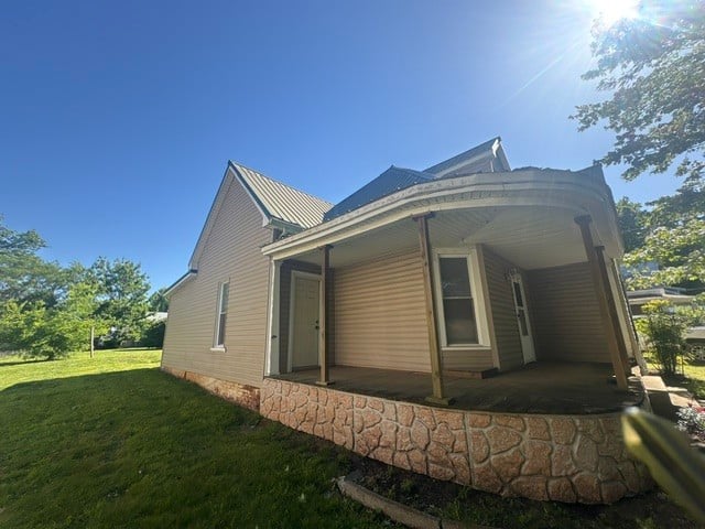 208 S Russell St, Portland, TN 37148