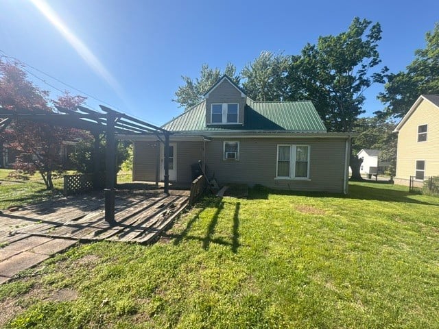 208 S Russell St, Portland, TN 37148