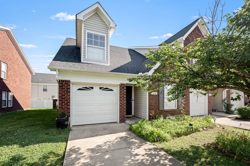 4210 Aurora Cir, Murfreesboro, TN 37127