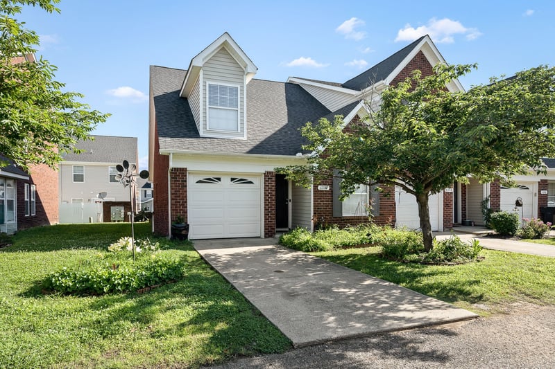 4210 Aurora Cir, Murfreesboro, TN 37127