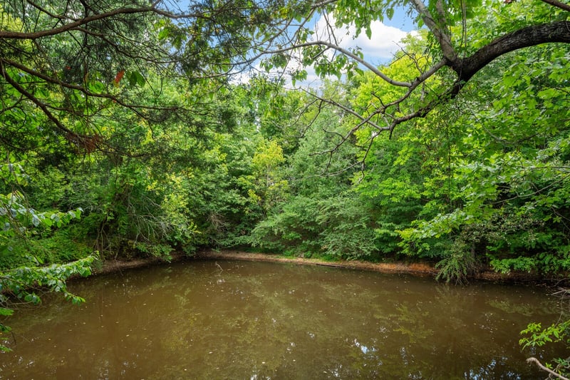 2114 Peach Orchard Rd, Culleoka, TN 38451