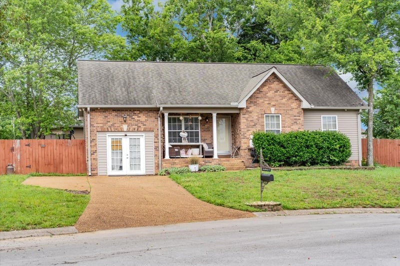 102 Atwood Ct, Lebanon, TN 37087