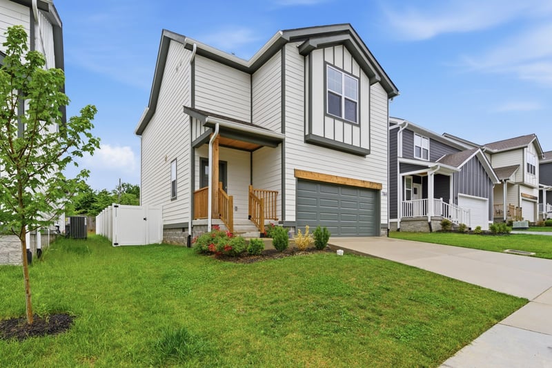 744 Caraway Ln, Nashville, TN 37211