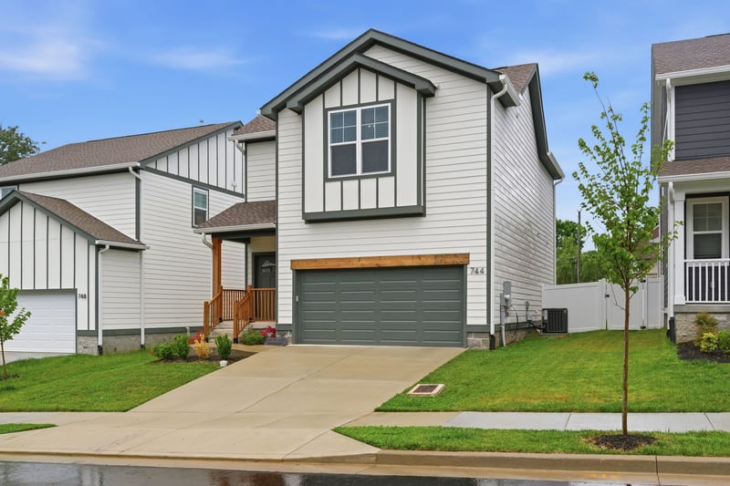744 Caraway Ln, Nashville, TN 37211