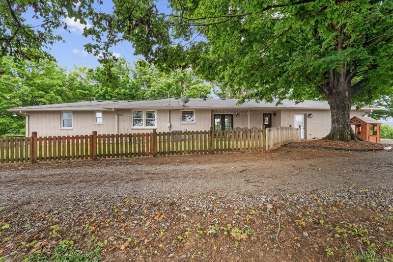 7200 Shoals Branch Rd, Primm Springs, TN 38476